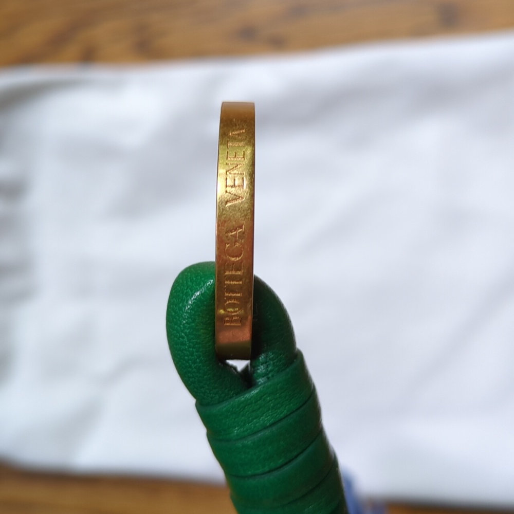 NEW Bottega Veneta Leather Blue Flower Keychain With Dustbag - Picture 11 of 14